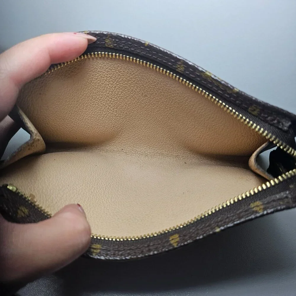 Authentic Louis Vuitton Monogram Petit Bucket Pouch - Picture 7 of 10
